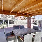 El Paso Home With Shared Patio Near Memorial Park