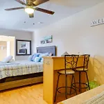 El Paso Vacation Rental Studio, 7 Mi To Fort Bliss