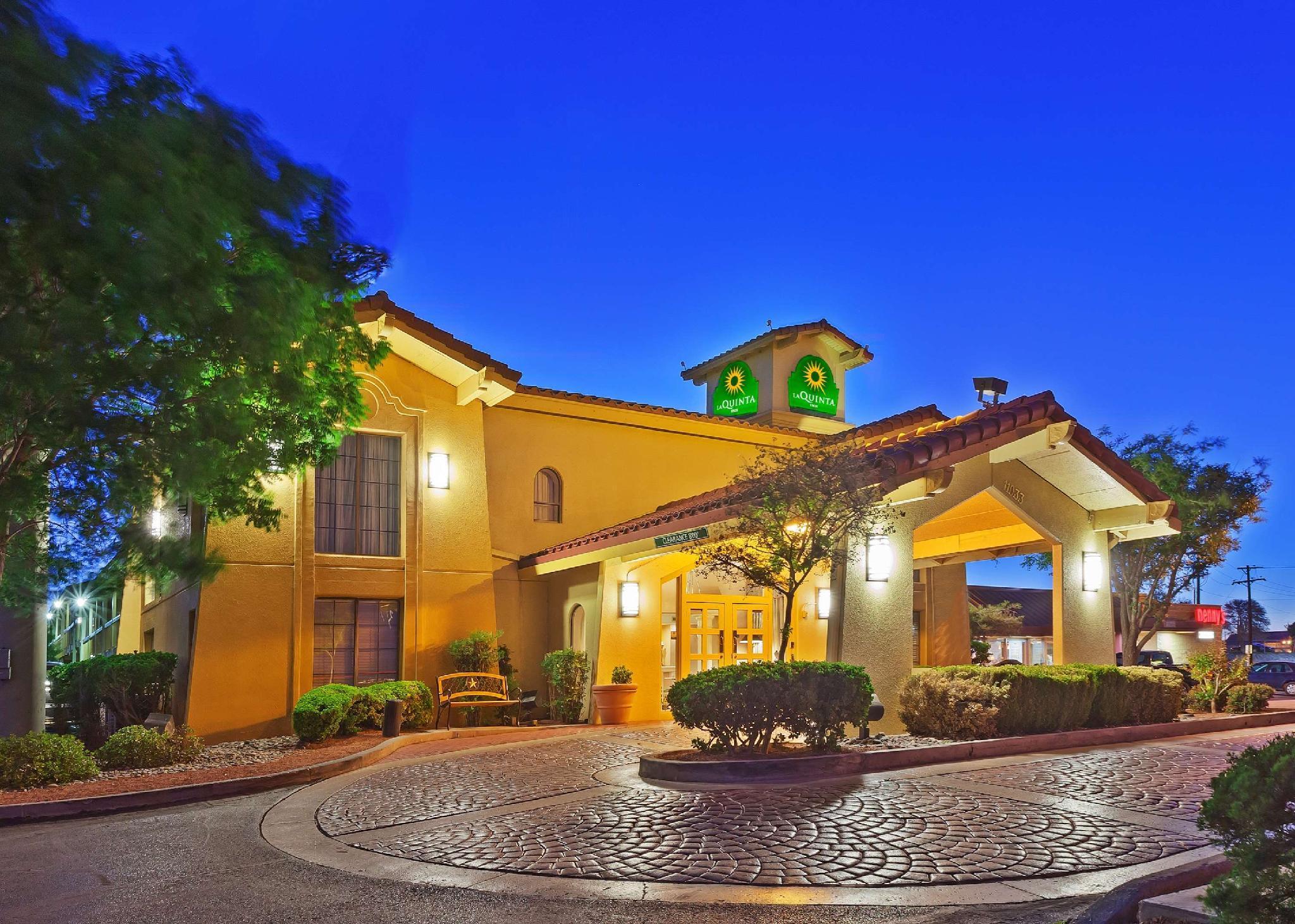 La Quinta By Wyndham East Lomaland Hotel