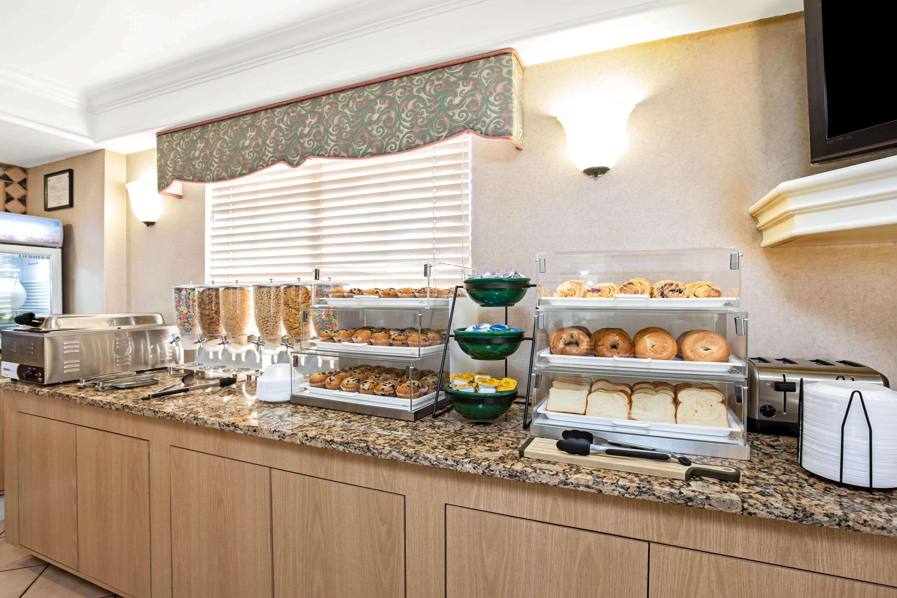 La Quinta By Wyndham East Lomaland