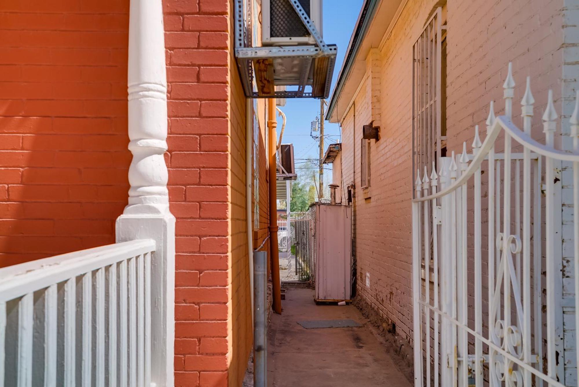 Vacation Studio, 7 Mi To Bliss Apartment El Paso