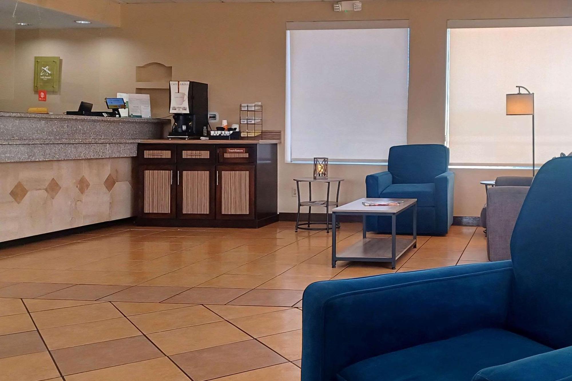 Hotel Quality & Airport 3*