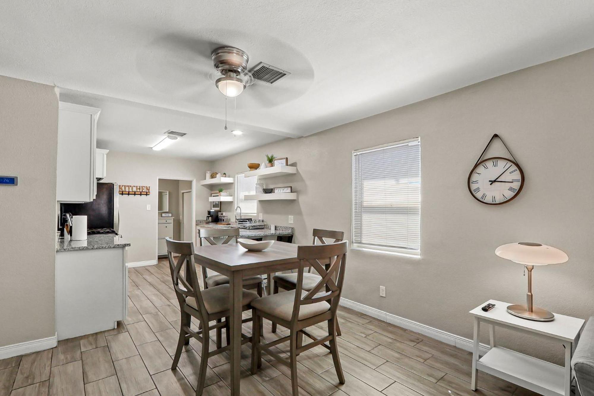 Holiday home Renovated Stay, Parking, Near Dt & Airport El Paso