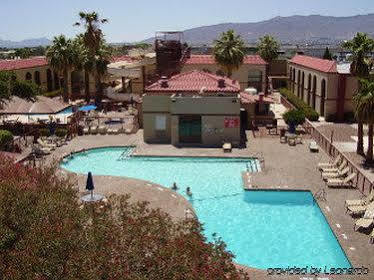 Hotel Wyndham Airport And Water Park El Paso