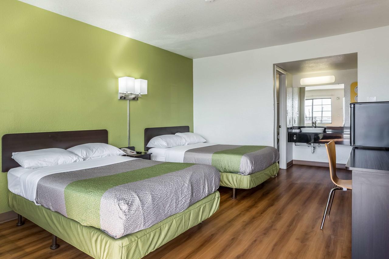 Hotel 6-el Paso, Tx - East