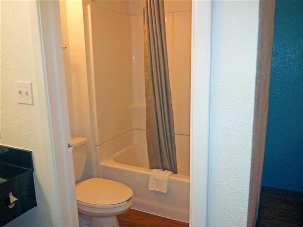 Hotel 6-el Paso, Tx - East