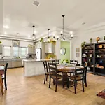 Casa Agave - Comfortable Eastlake Retreat