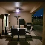 Charming Home Near Hwy 375