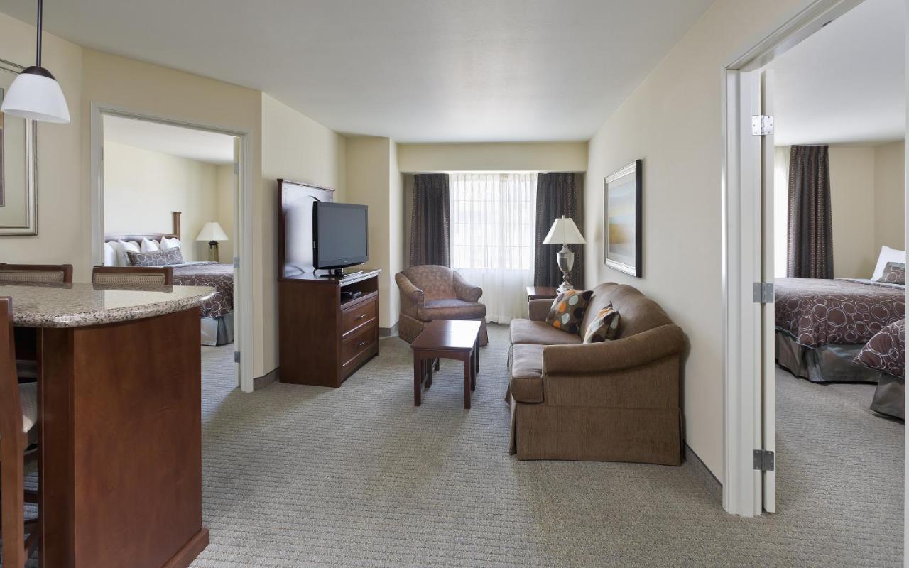 Staybridge Airport By Ihg 3*