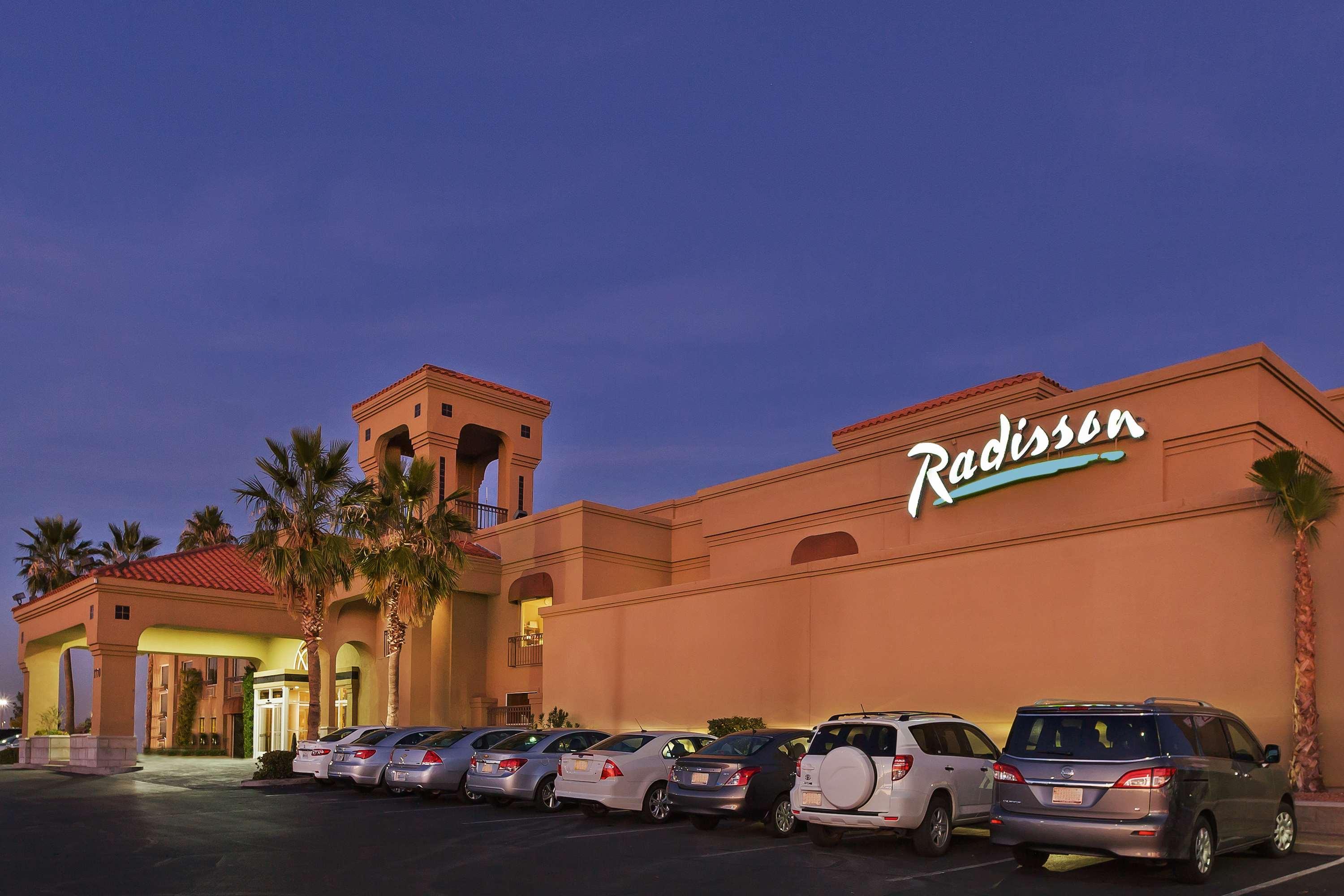 Radisson Airport 3*