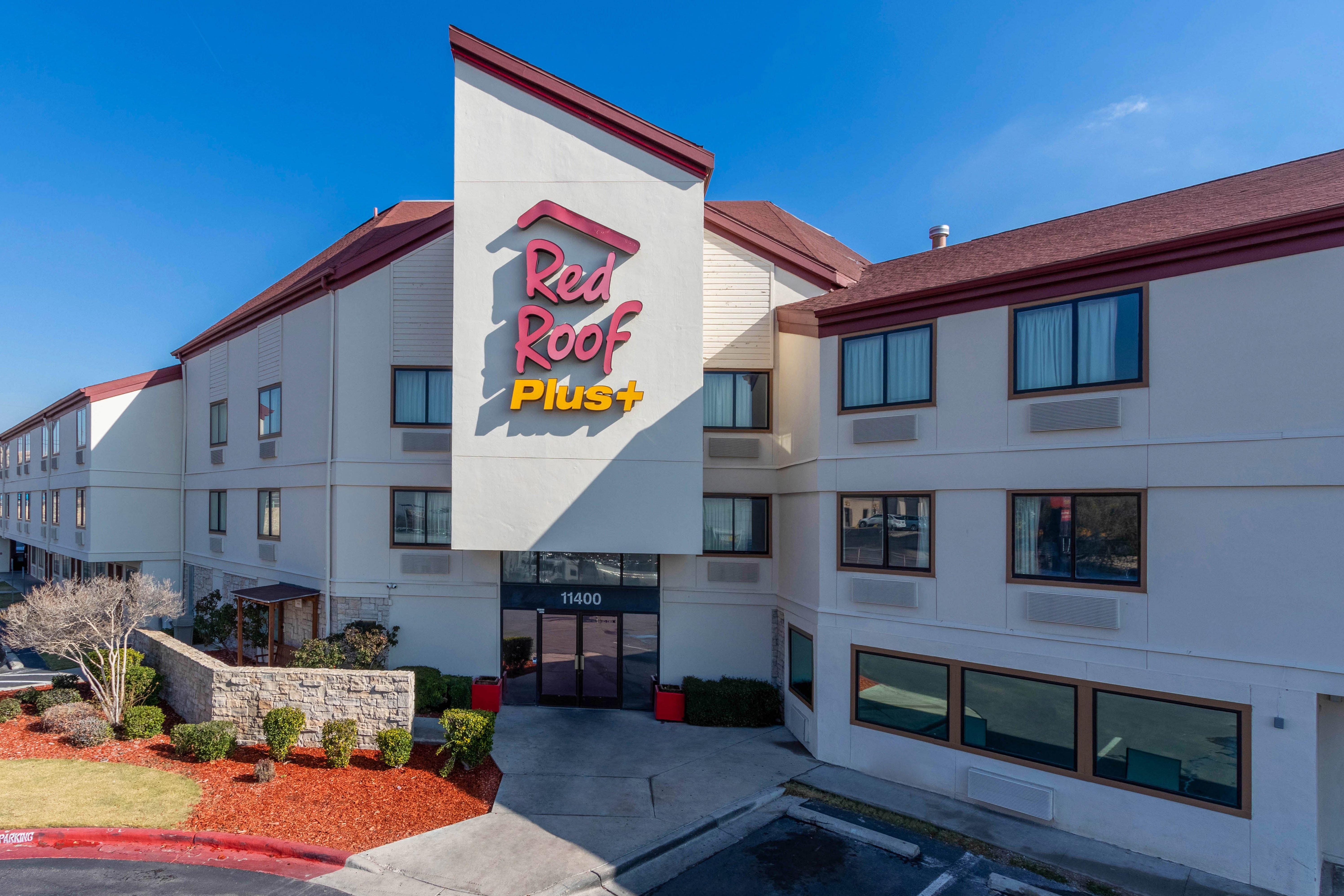 Red Roof Plus+ East Hotel El Paso