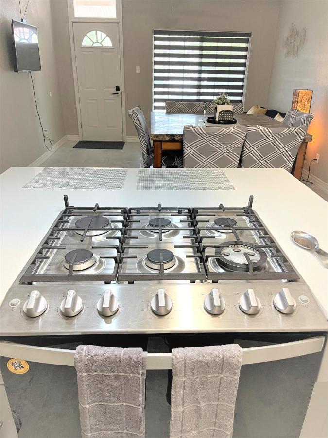 Close To All, Restful Duplex A In Downtown, Utep, Hospitals Apartamento