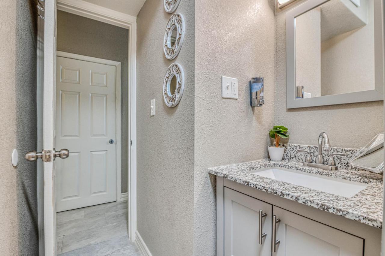 Close To All, Restful Duplex A In Downtown, Utep, Hospitals Apartamento