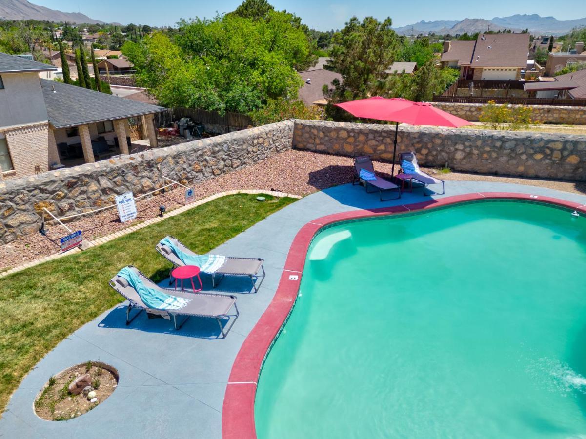 With Mountain View/pool/tub Holiday home El Paso