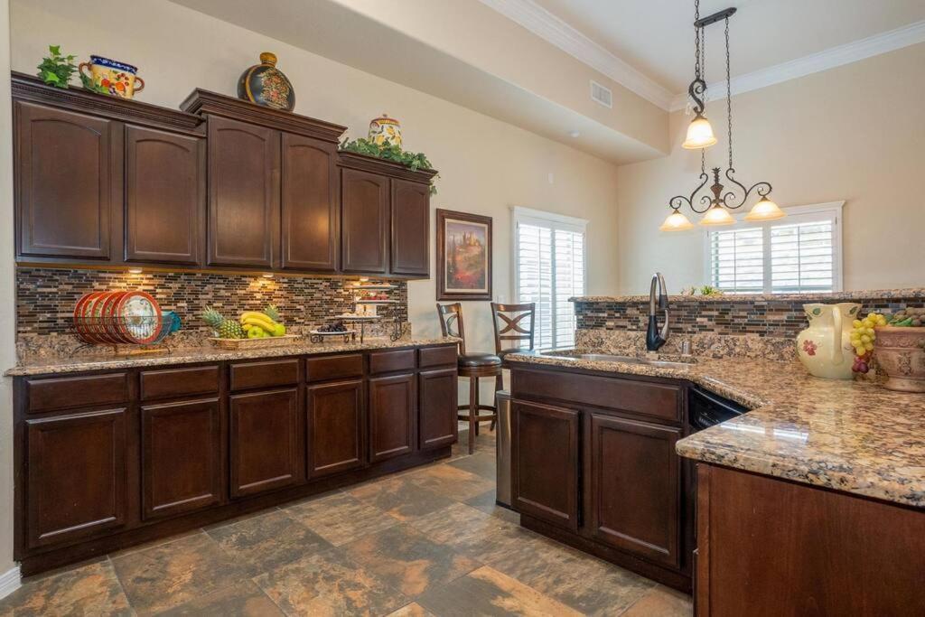 4 Bedroom Gorgeous Eastside El Paso