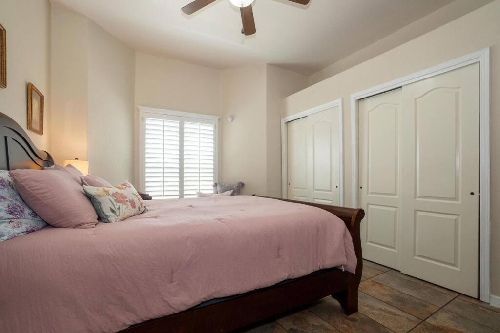 4 Bedroom Gorgeous Eastside