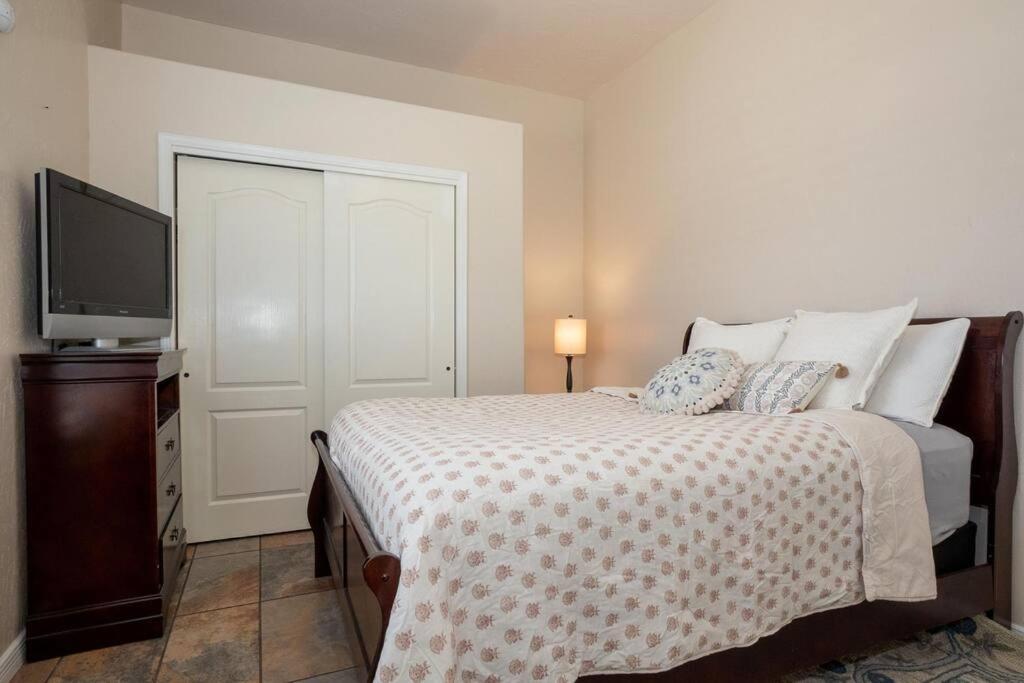 4 Bedroom Gorgeous Eastside * El Paso