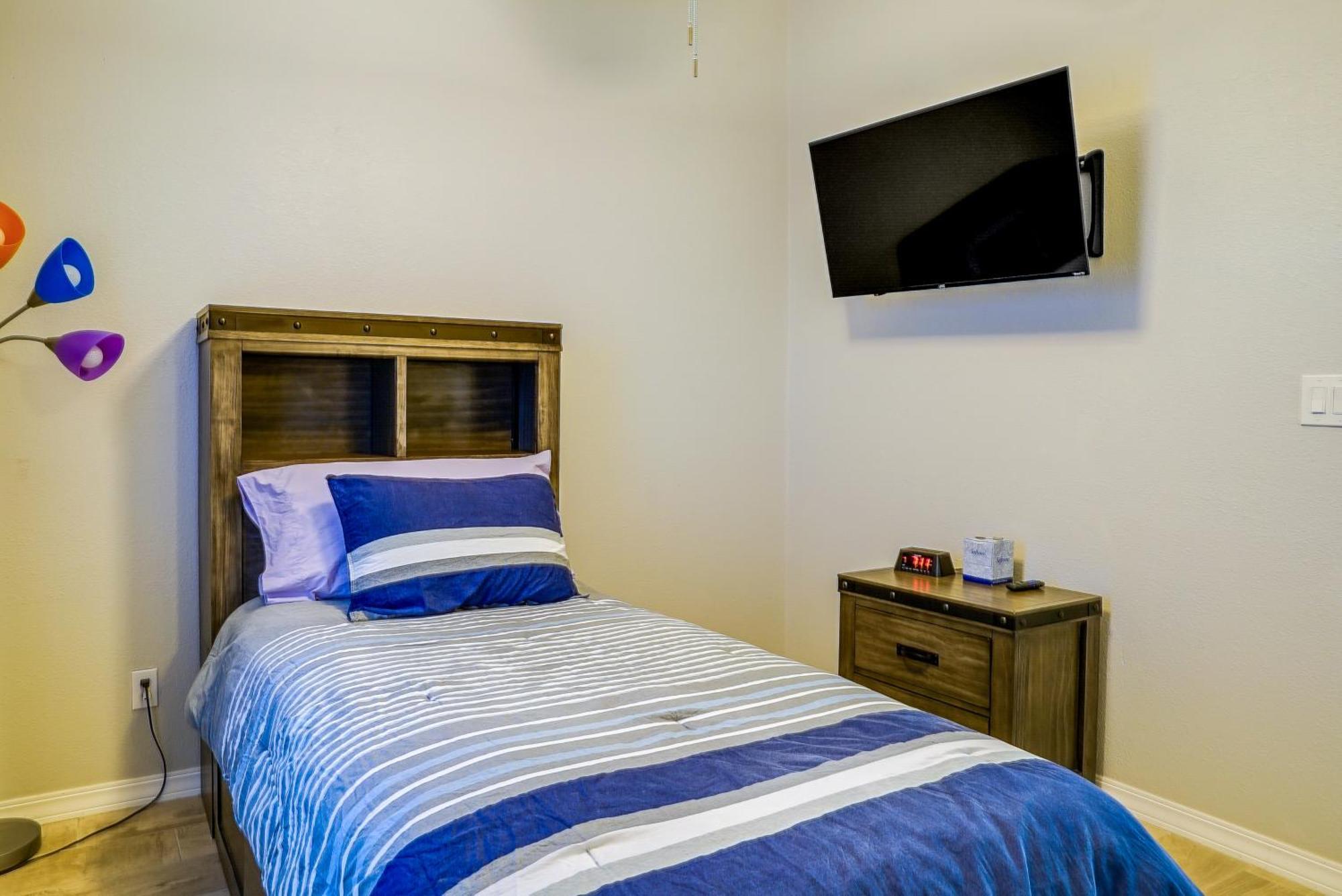 Holiday home Pet-friendly Retreat 20 Mi To Downtown!