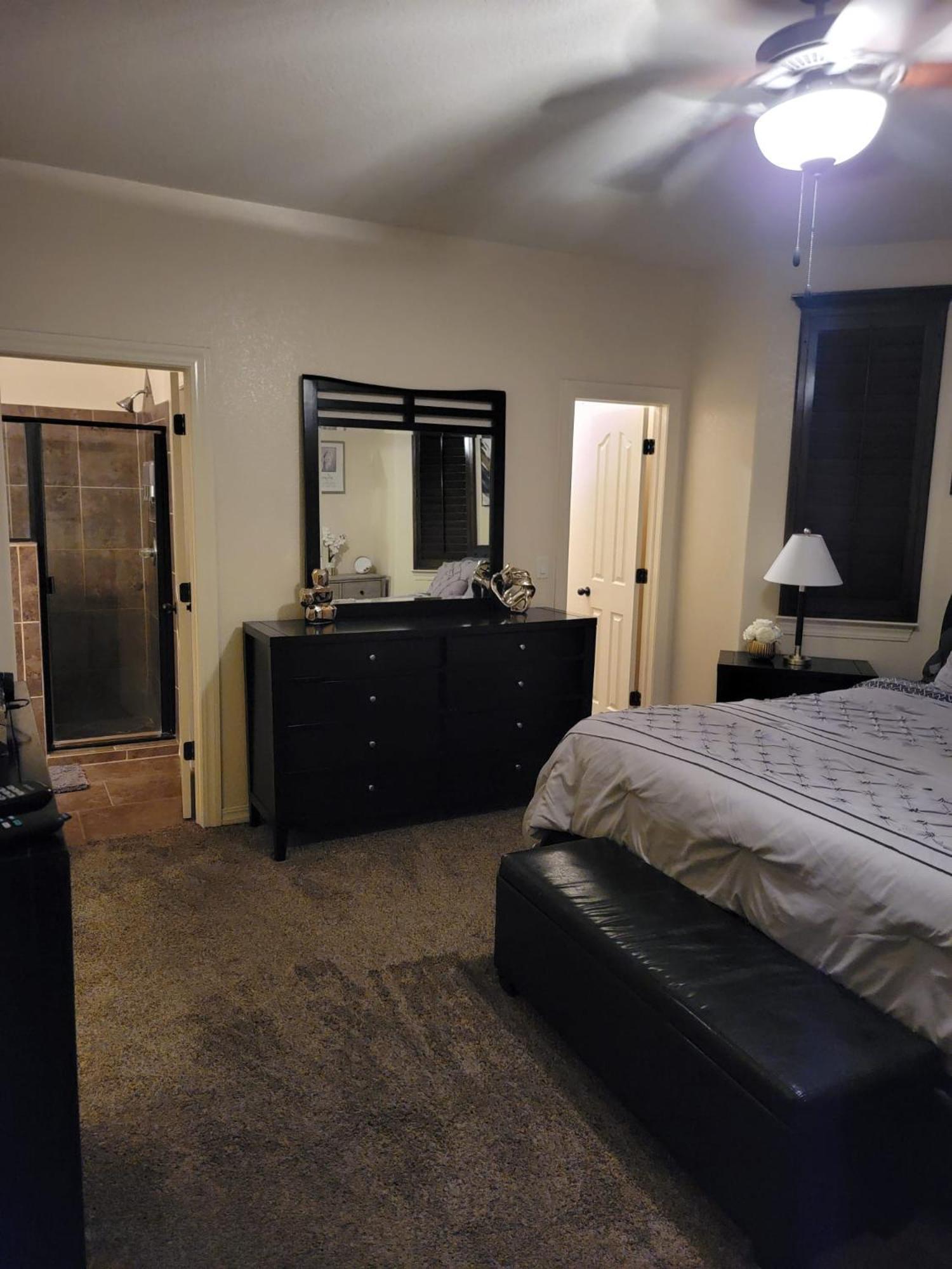 Charming Near Hwy 375 Holiday home *