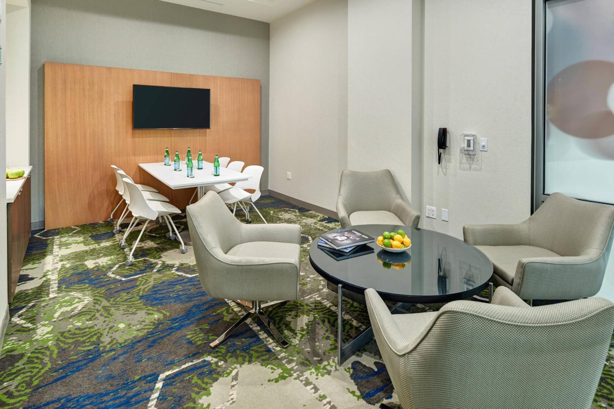 Hotel Courtyard By Marriott Downtown/convention Center 3*