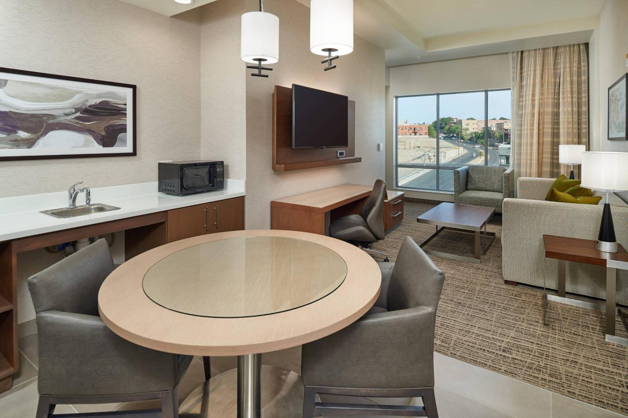 Courtyard By Marriott Downtown/convention Center Hotel 3*