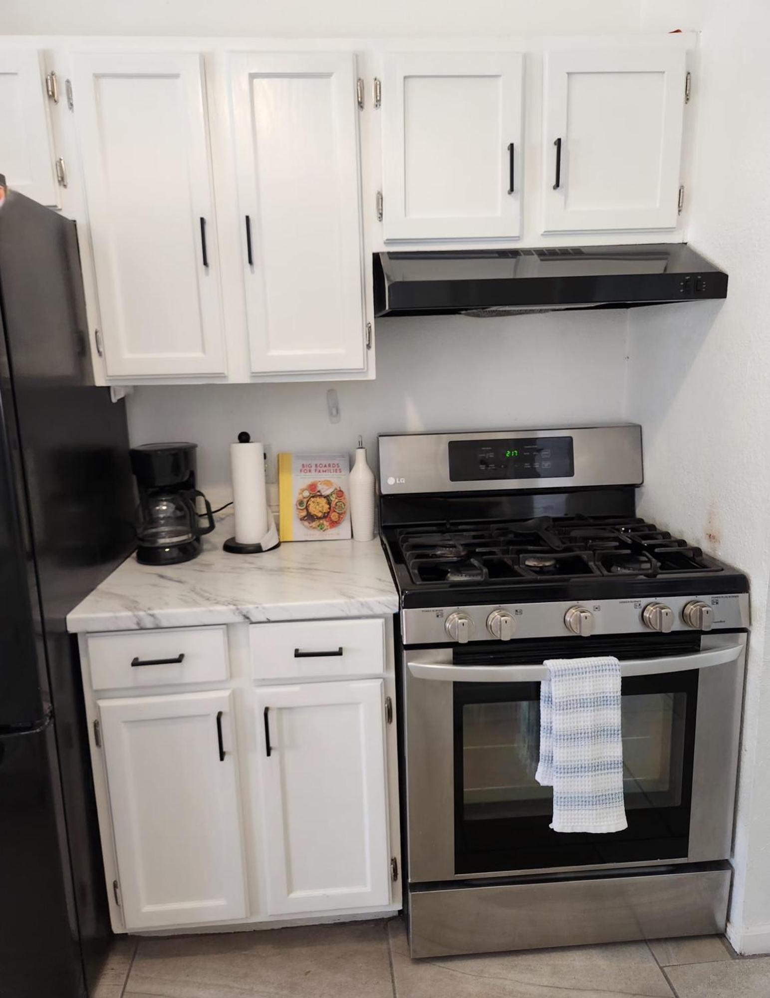 Ferienhaus Spacious Family Friendly House 10 Min To Zaragoza