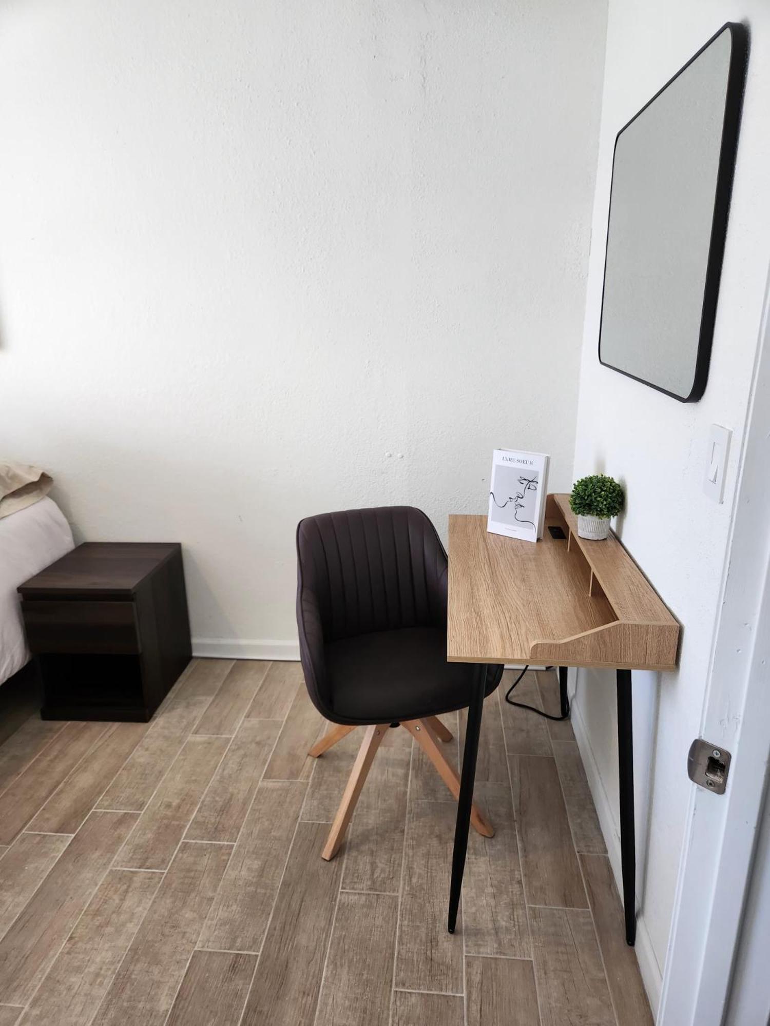 Spacious Family Friendly House 10 Min To Zaragoza Ferienhaus