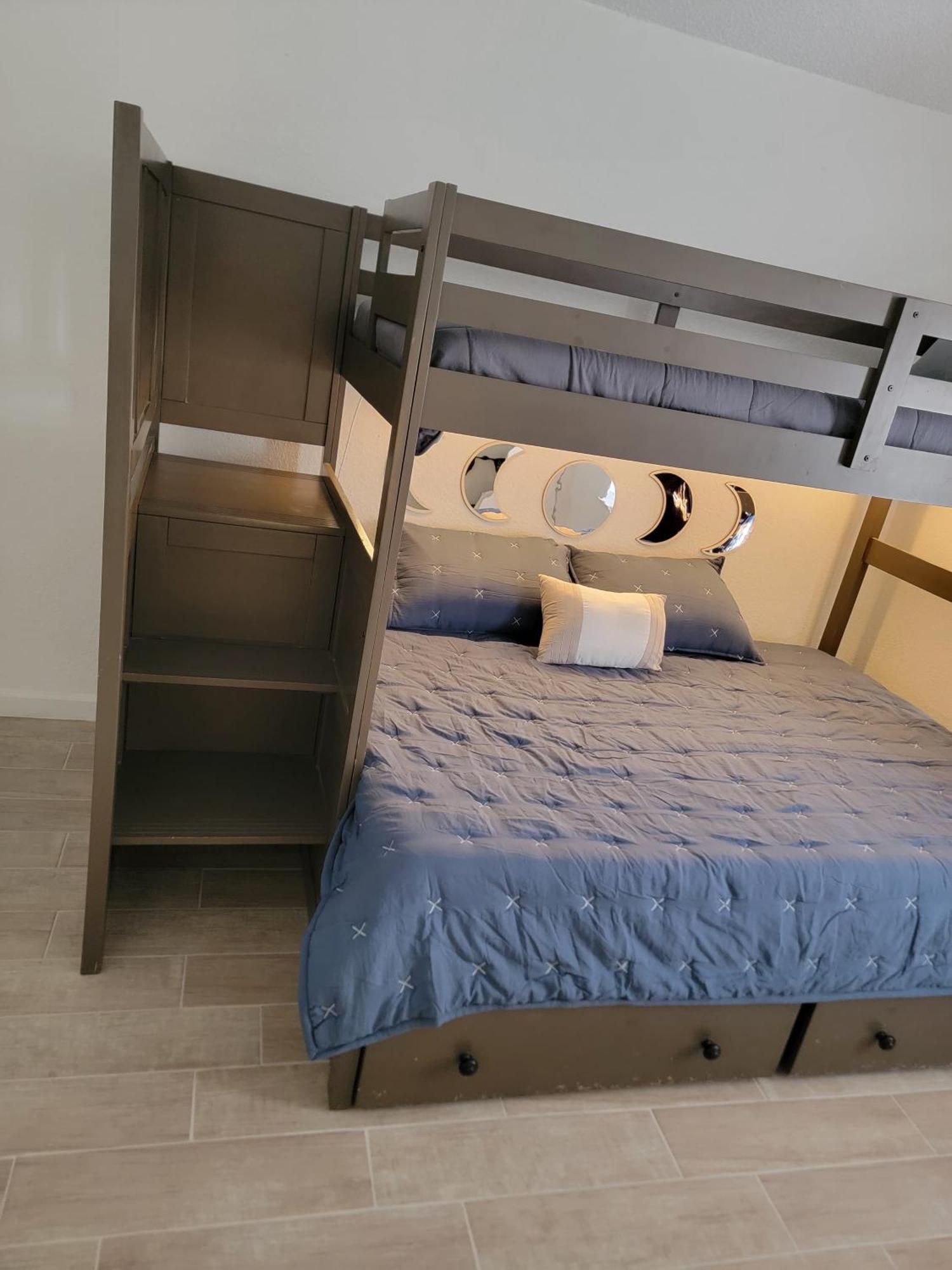 Spacious Family Friendly House 10 Min To Zaragoza El Paso