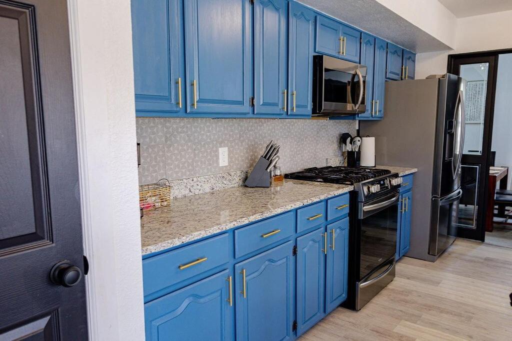 Apartment West Ep Poolside Mountain Views *