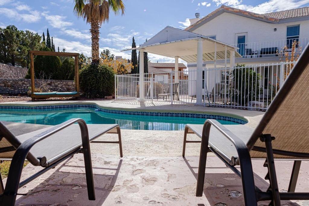 West Ep Poolside Mountain Views * El Paso