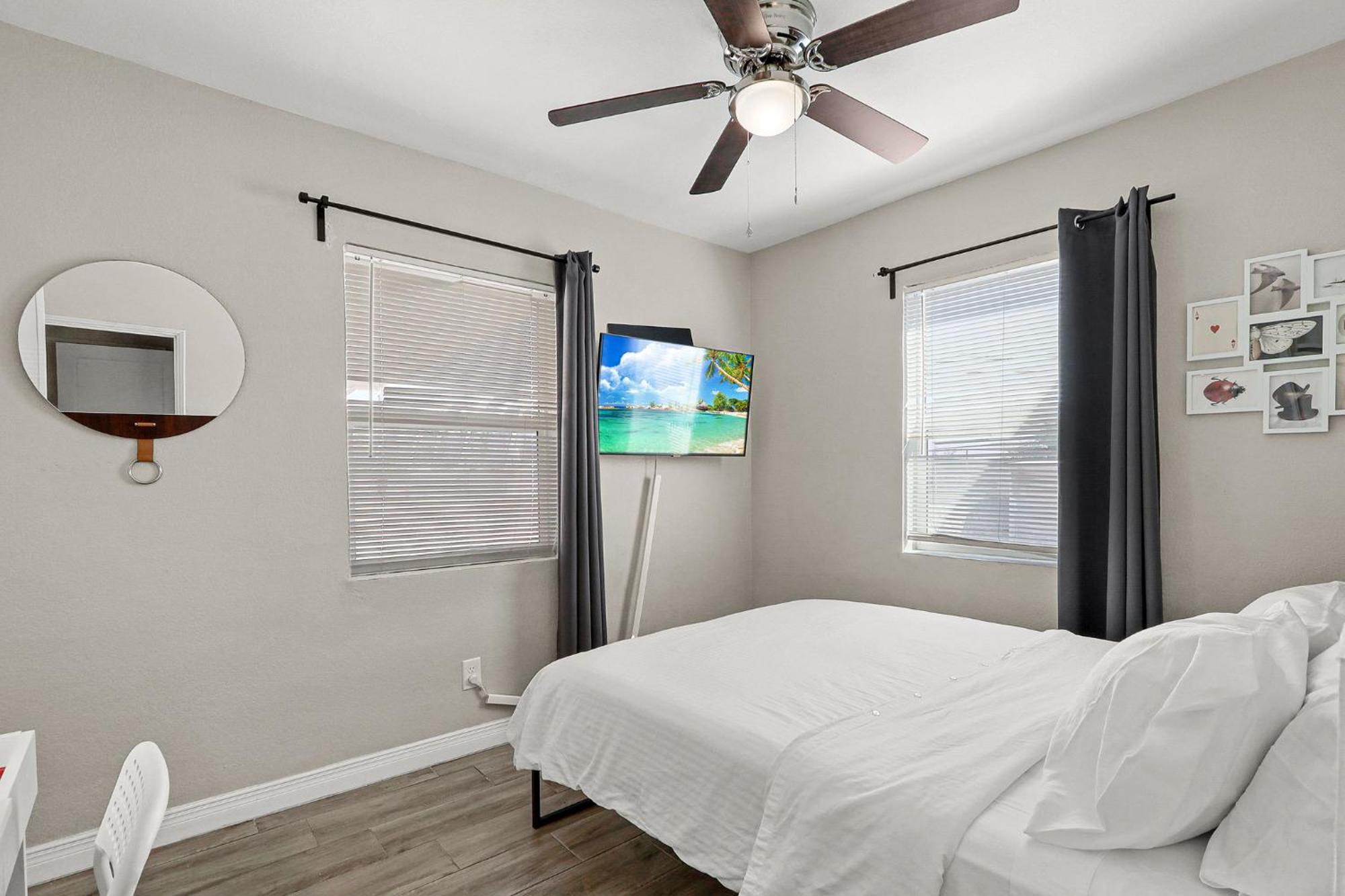 Casa de férias Renovated Stay, Parking, Near Dt & Airport