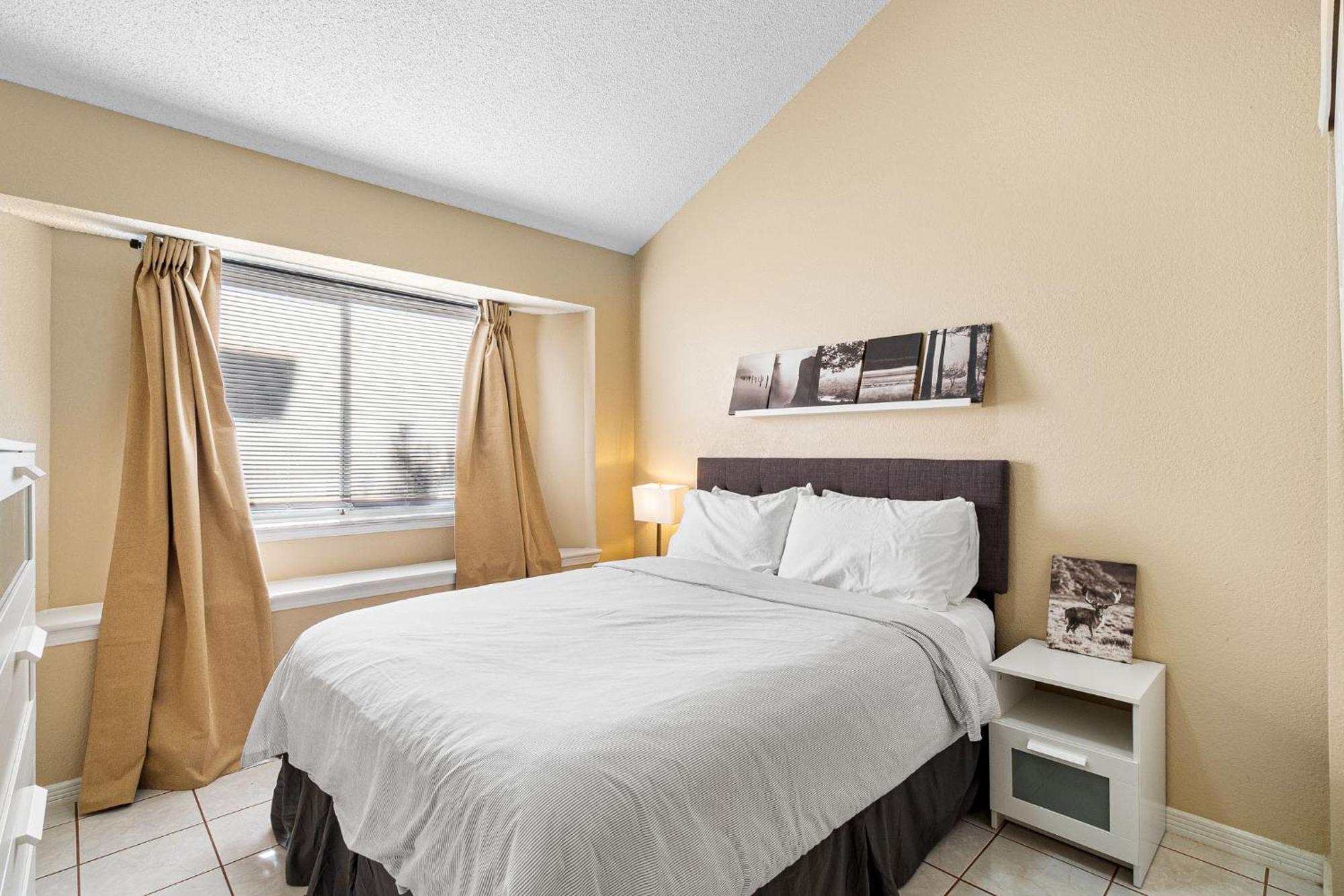 Holiday home Peaceful West: 4br Dusk Haven