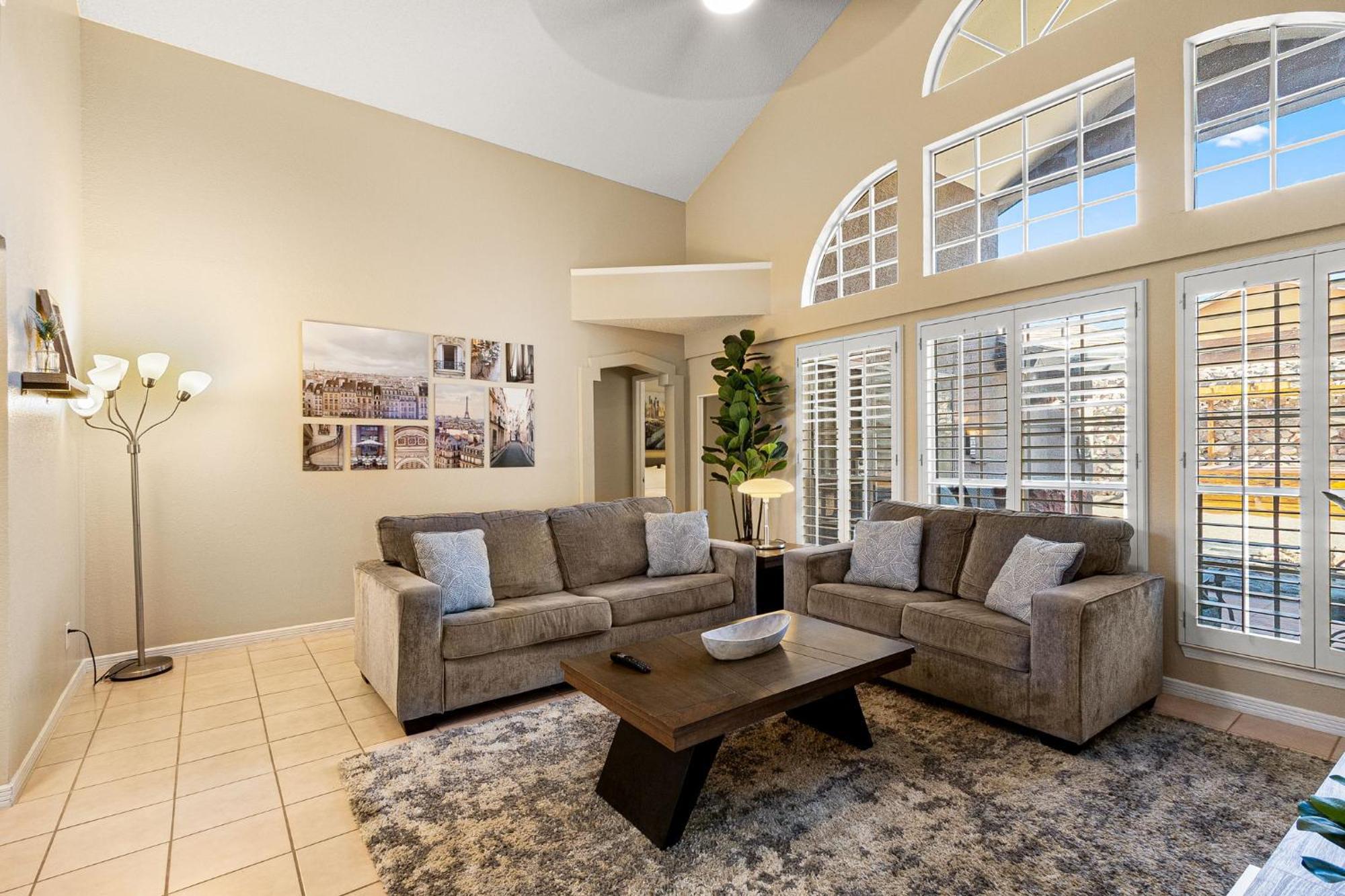 Peaceful West: 4br Dusk Haven El Paso