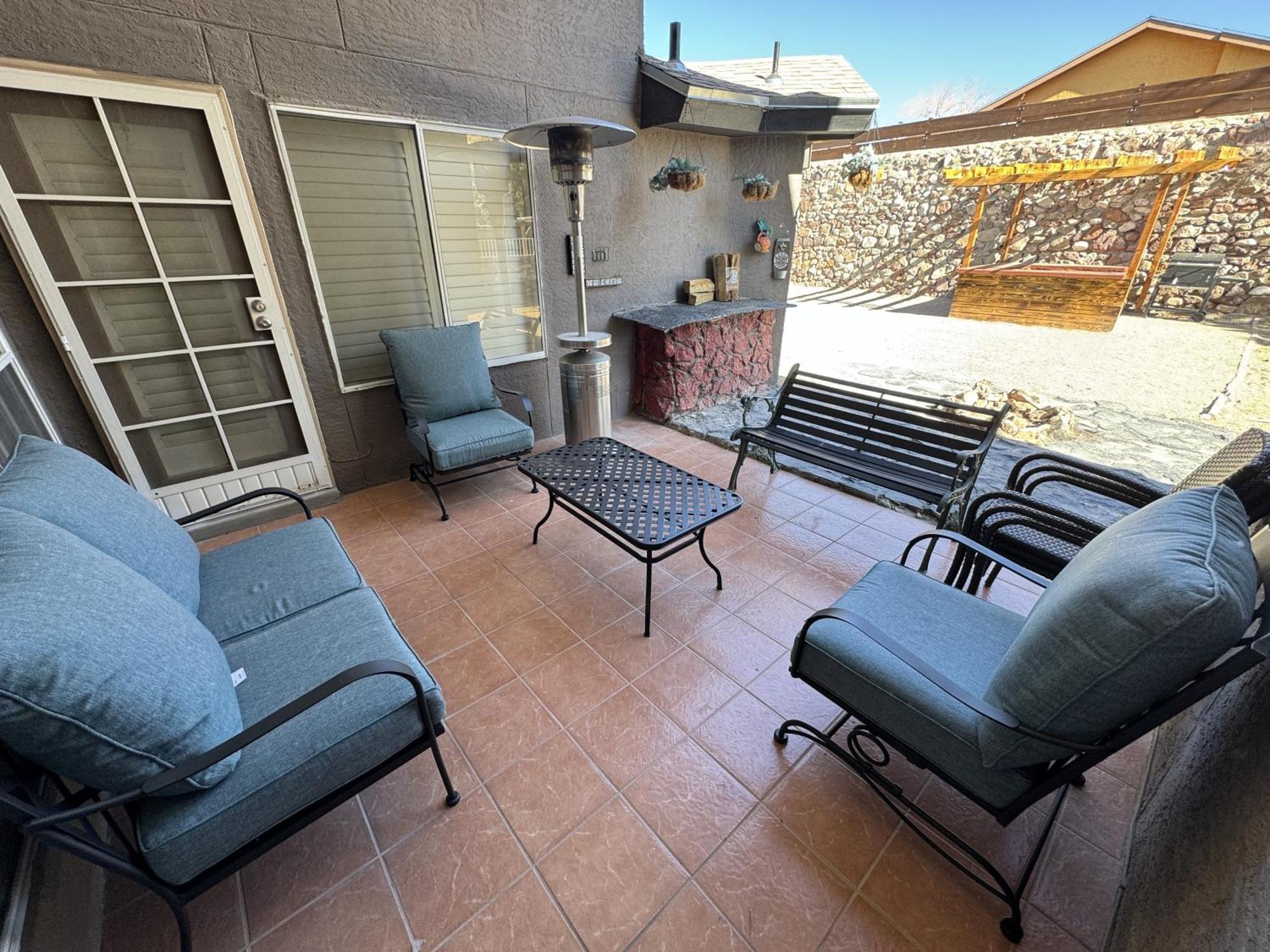 Peaceful West: 4br Dusk Haven Holiday home *