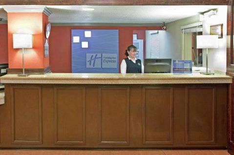 Express El Paso-central By Ihg Hotel El Paso