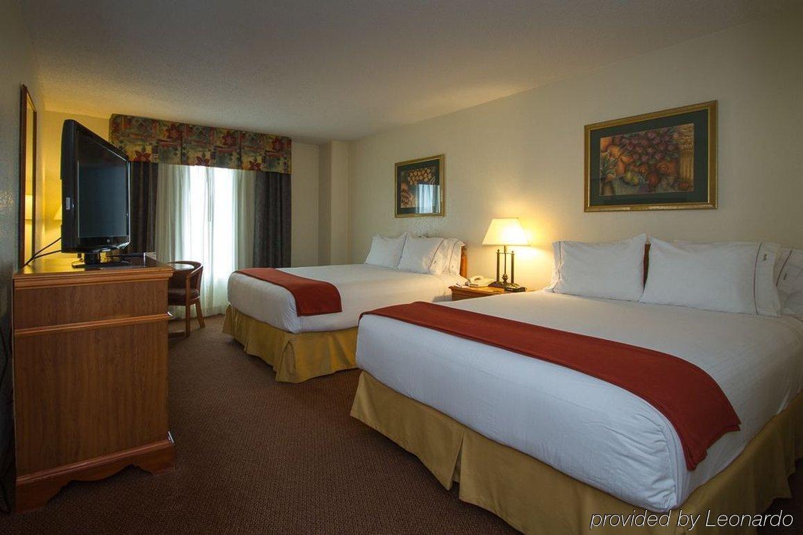 Express El Paso-central By Ihg