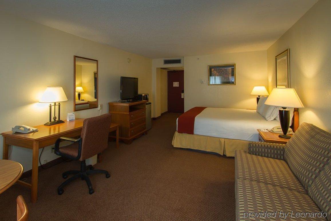 Express El Paso-central By Ihg 2* El Paso