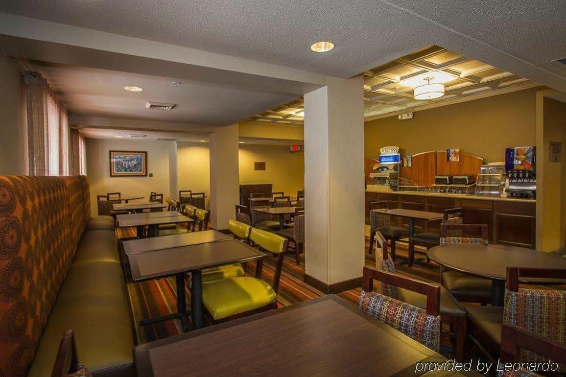 Hotel Express El Paso-central By Ihg 2*