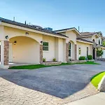 Unique El Paso Home With Patio About 1 Mi To The Shoppes