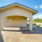 Unique El Paso Home With Patio About 1 Mi To The Shoppes