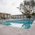 Oyo Hotel El Paso - University - 2 Mi From Las Palmas Medical Center
