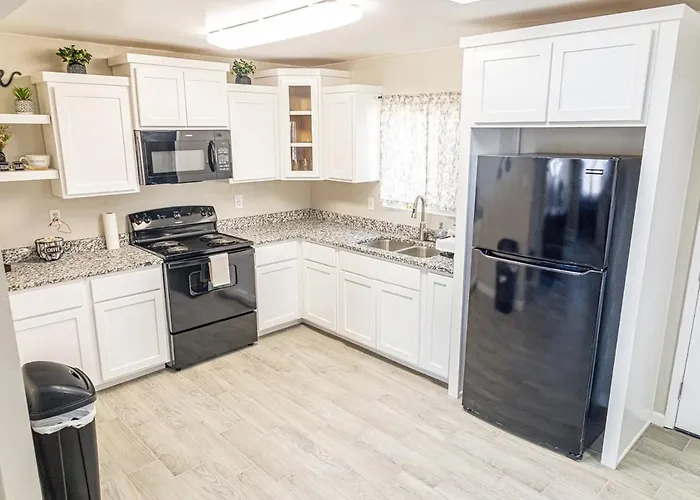 Mid-Century, Traditional Home Near El Paso Airport