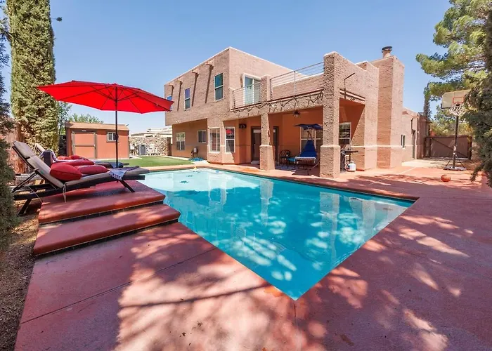 4 Bed 3 And Half Baths Home With Heated Pool