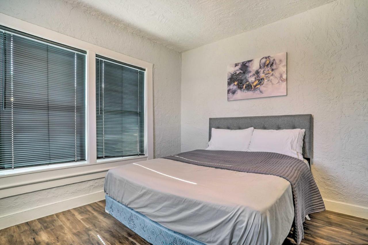 Charming And Quaint House With Backyard! El Paso