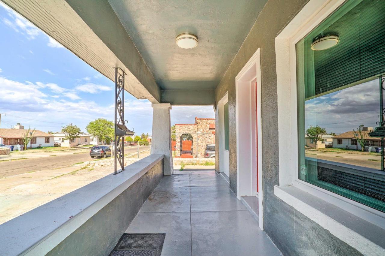 Charming And Quaint House With Backyard! *