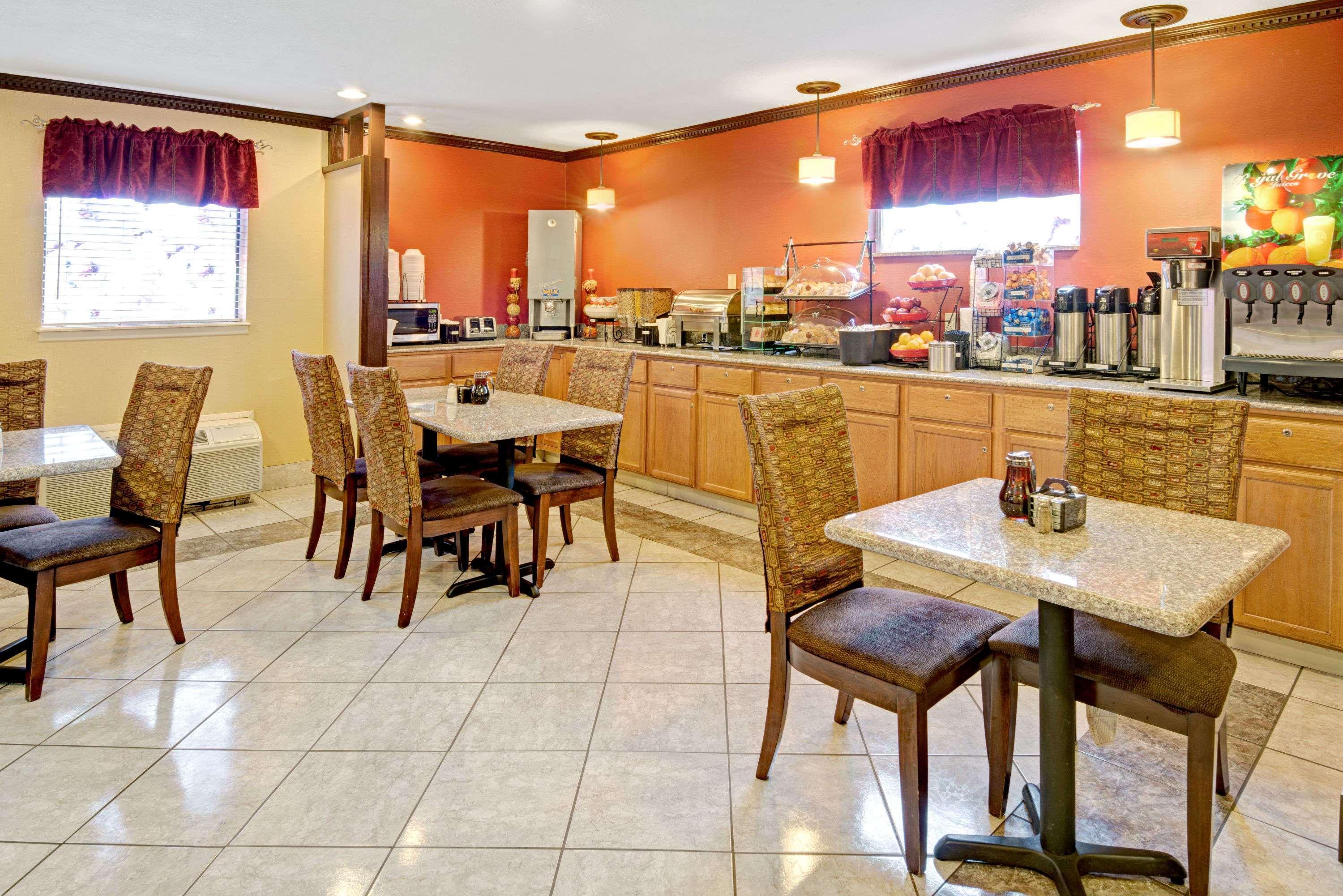 Ramada By Wyndham Hotel 3*