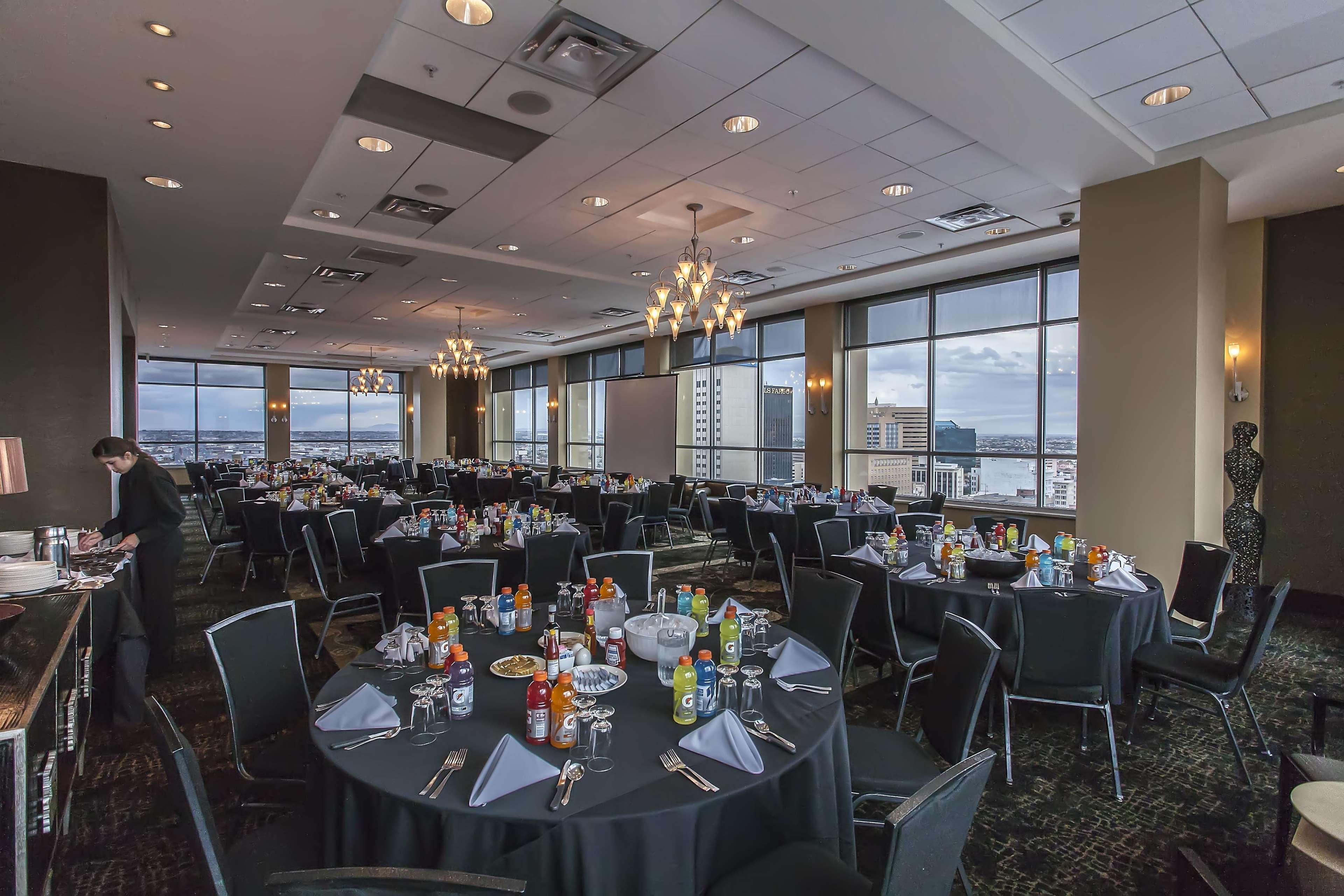 Doubletree By Hilton Downtown Hotel