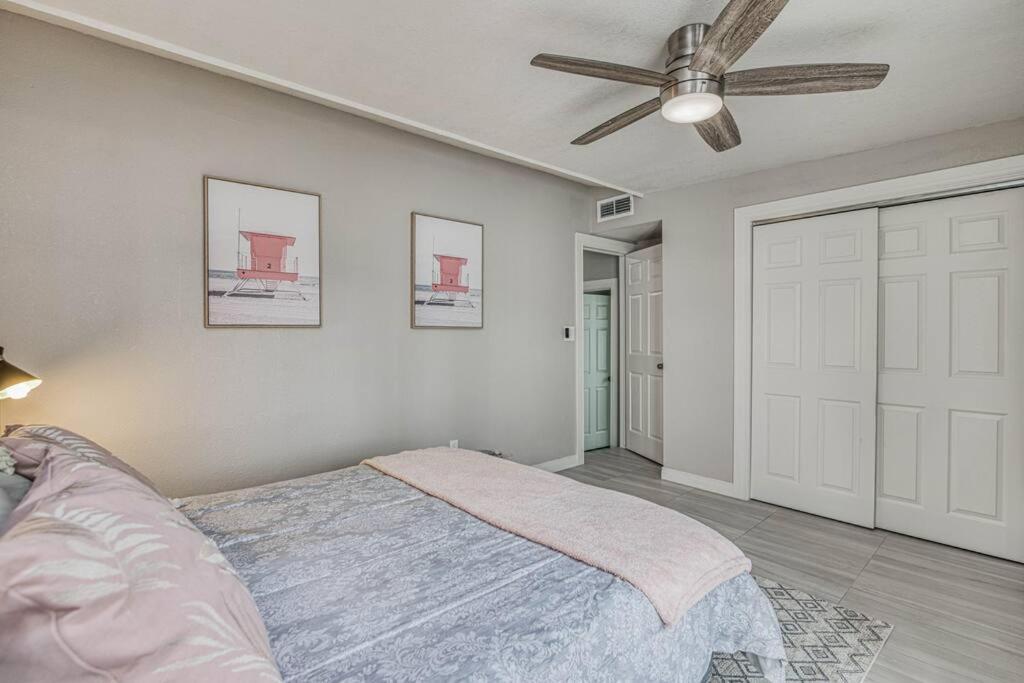 My Cozy Duplex B In The Heart Of West Side *