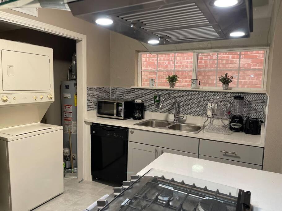 Big Family, Close To All, Duplex A And B Downtown Utep Hospitals *