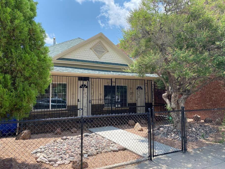 Apartamento Big Family, Close To All, Duplex A And B Downtown Utep Hospitals El Paso